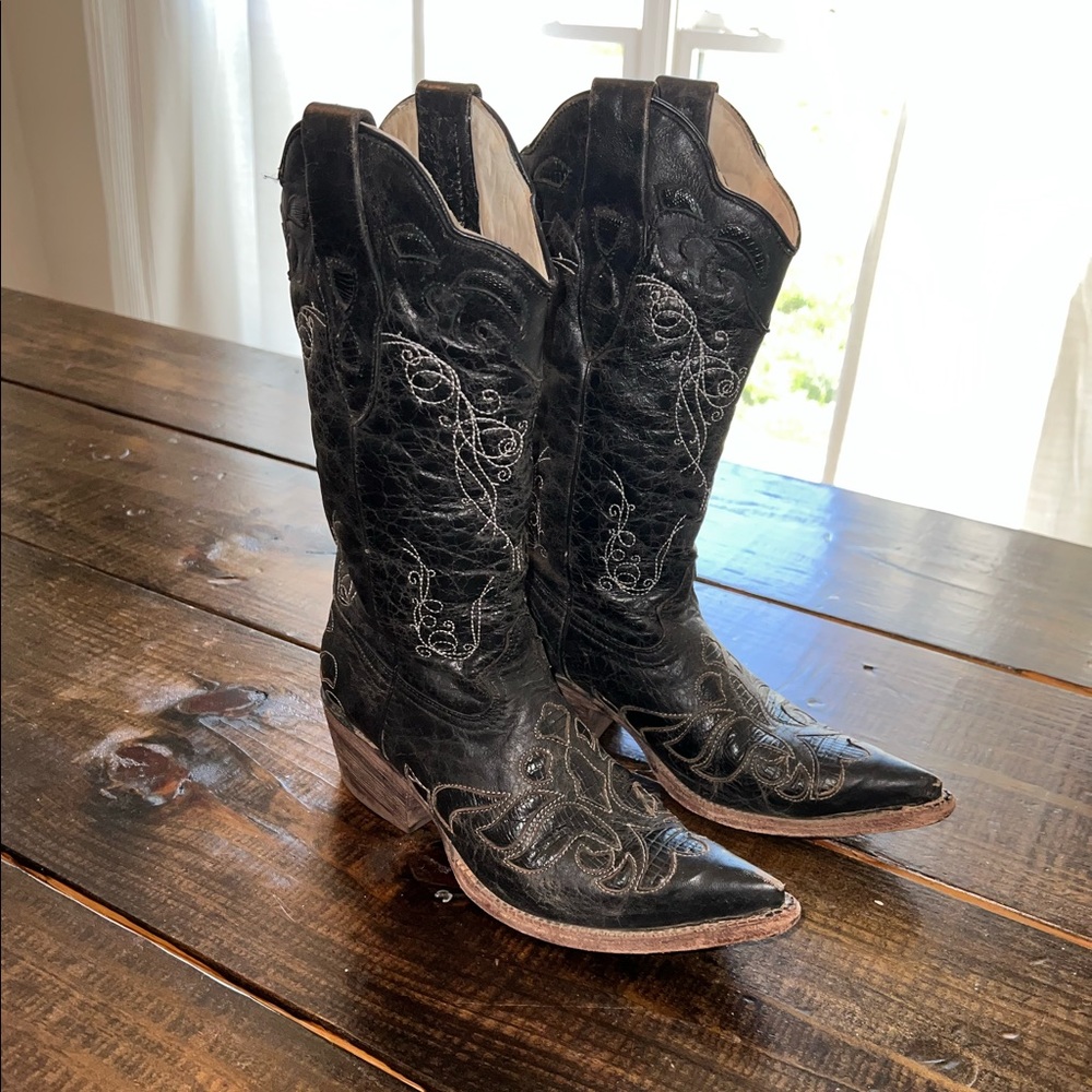 Black Cowgirl Boots
